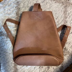 Brown Leather Backpack - Tigre de salon